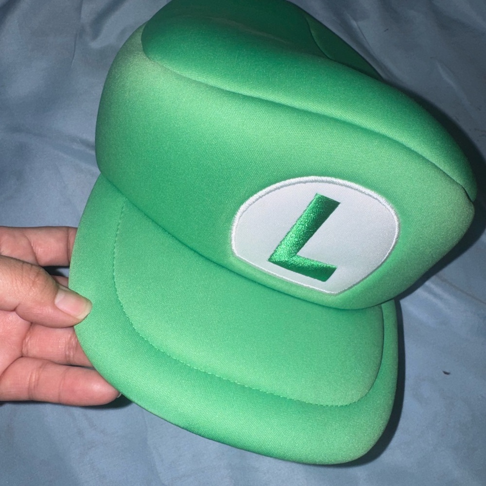Luigi hat - Picture 2 of 3